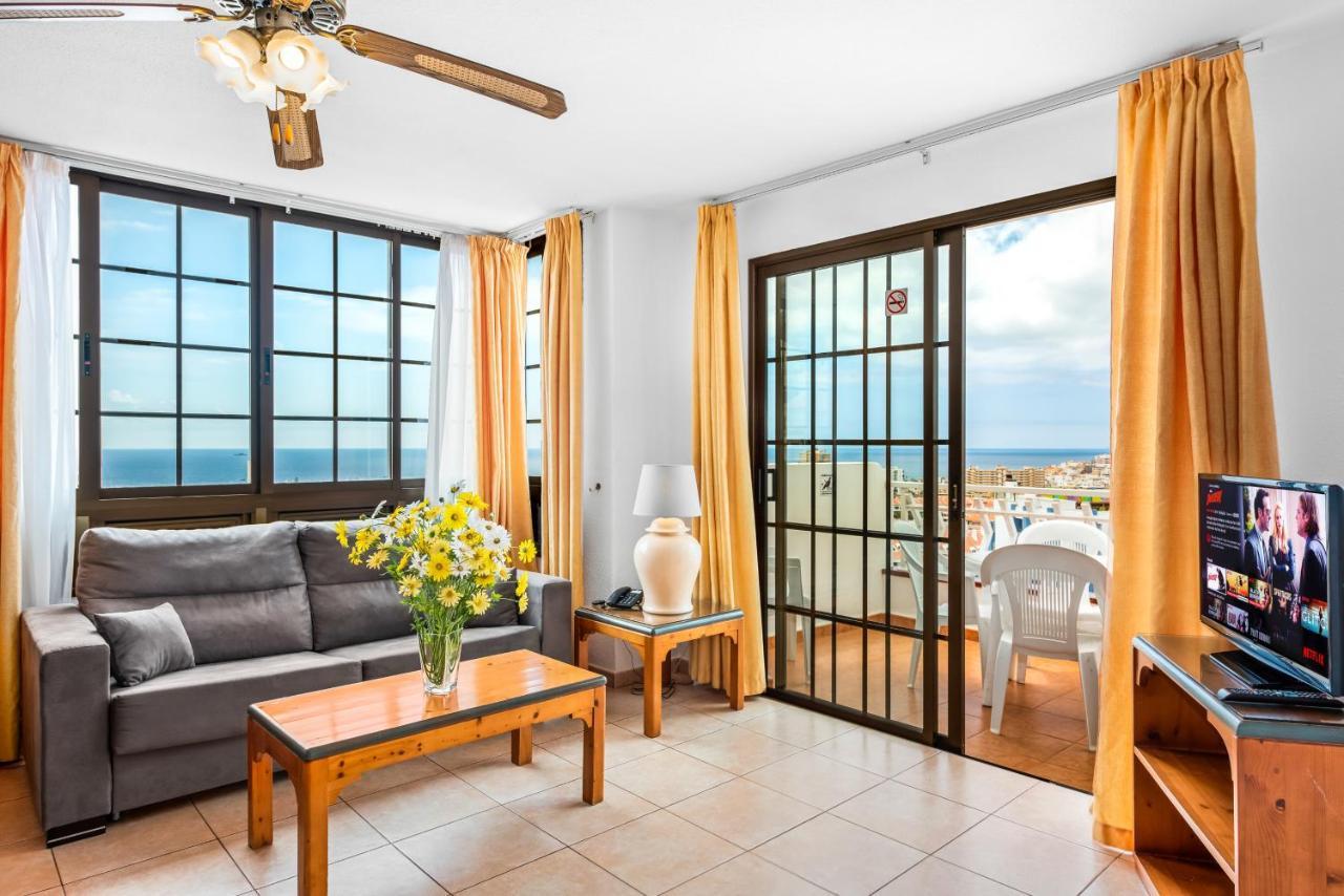 Club Tenerife Apartments Los Cristianos  Exterior photo