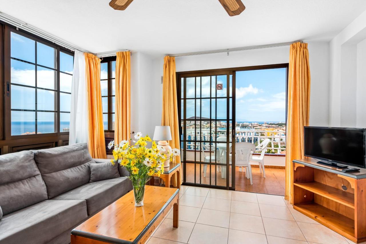 Club Tenerife Apartments Los Cristianos  Exterior photo