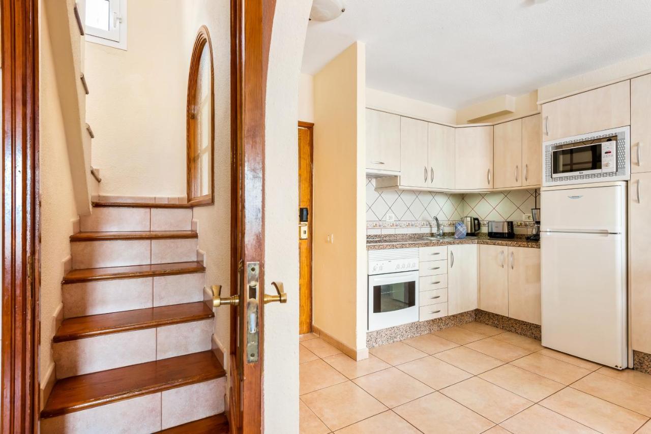 Club Tenerife Apartments Los Cristianos  Exterior photo