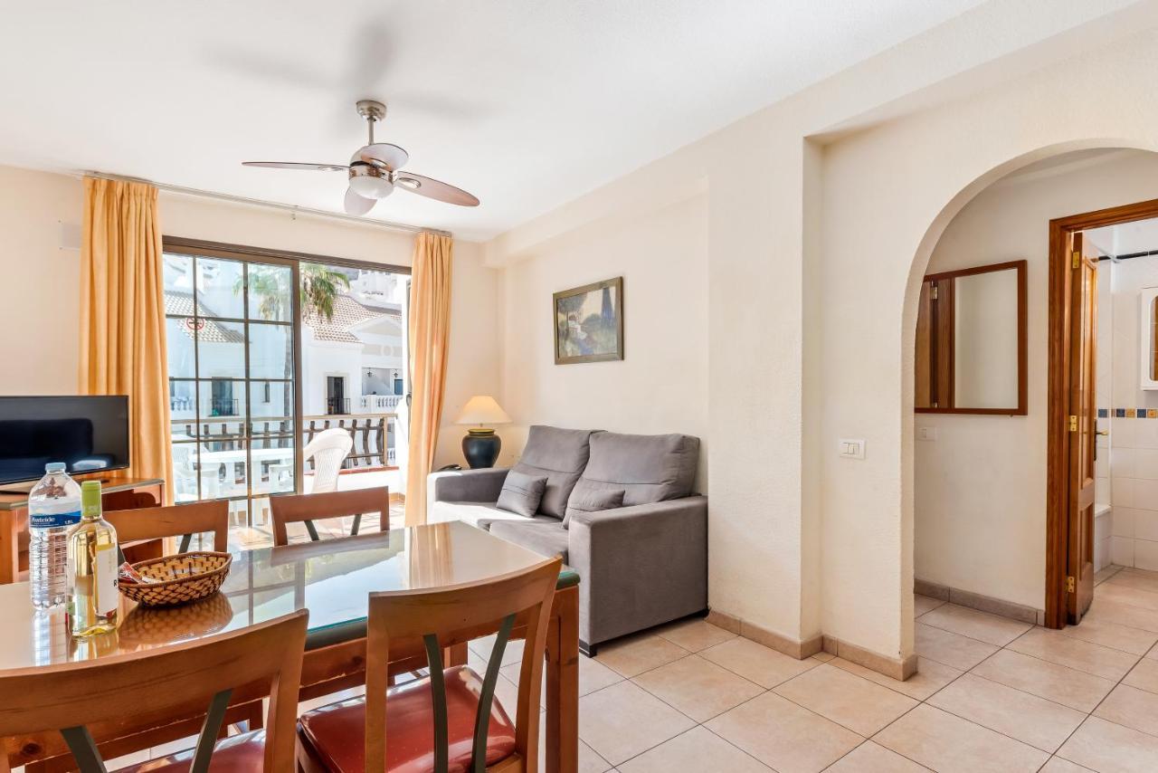 Club Tenerife Apartments Los Cristianos  Exterior photo