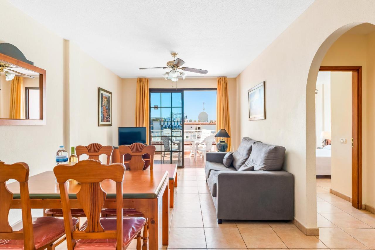 Club Tenerife Apartments Los Cristianos  Exterior photo